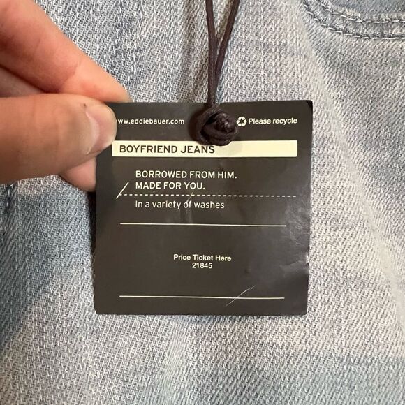NWT! Eddie Bauer light wash boyfriend jeans - Picture 6 of 9